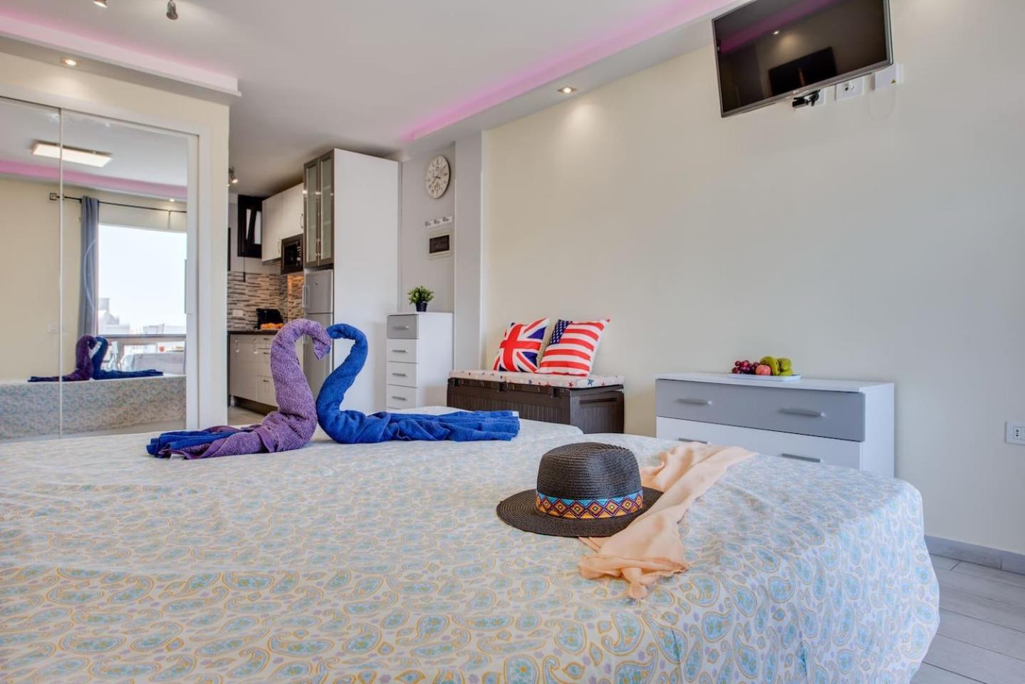 733 Wonderful Studio In Lasamericas! Wi-Fi Free! Playa de las Américas Exterior foto